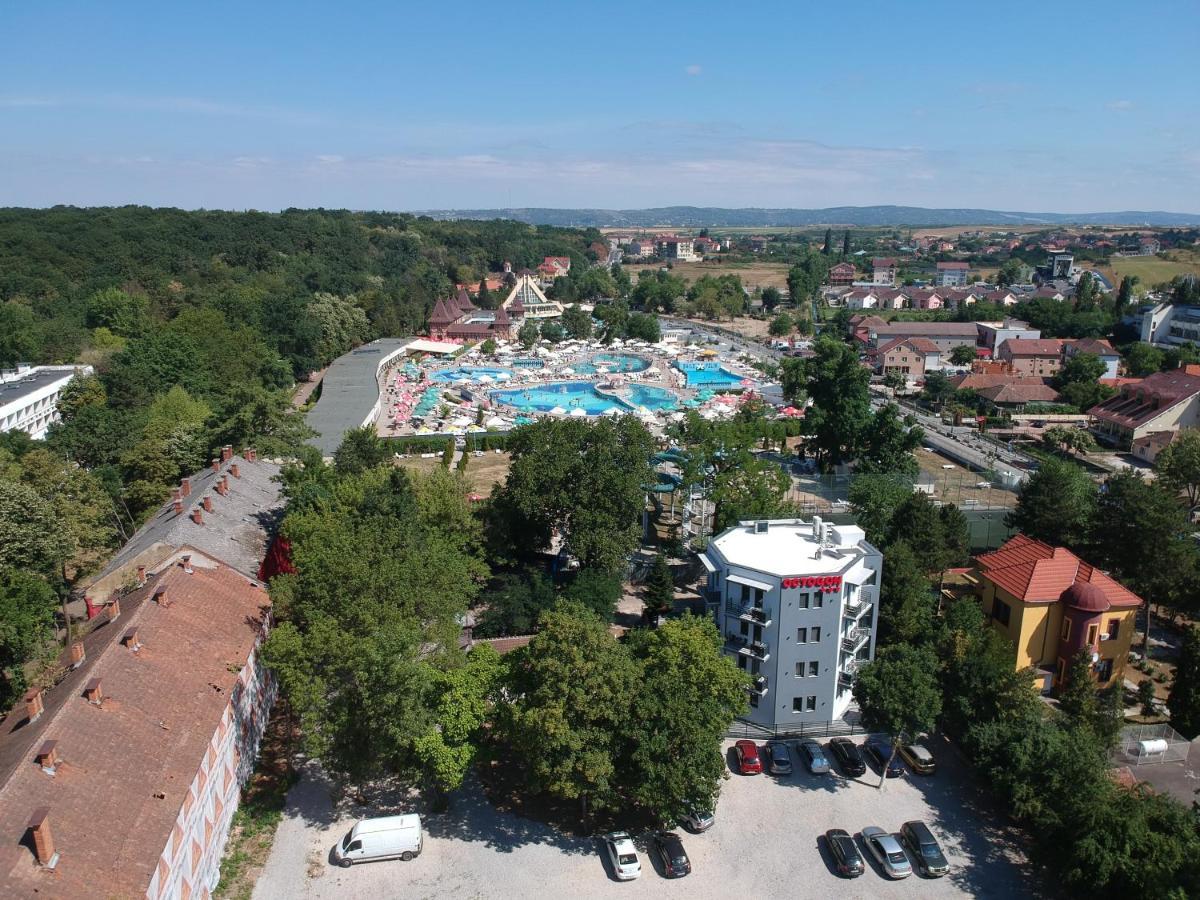 Hotel Octogon à Băile Felix Extérieur photo